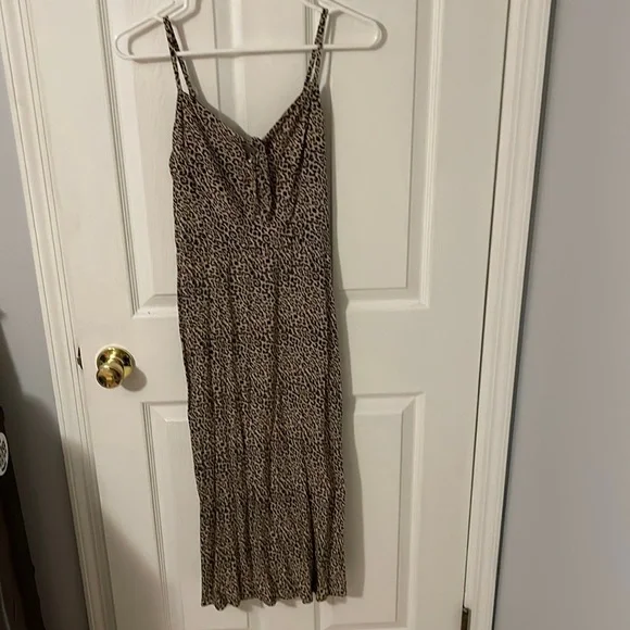 hollister midi dress 4 Ways to Style a Co. for Summer in pads Alexa_Mislow on LTK
